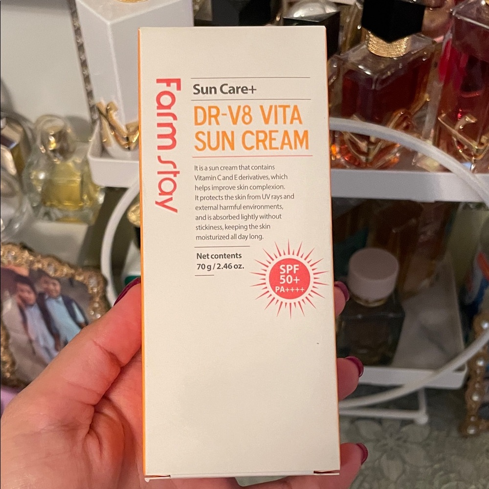 Farm Stay DR-V8 Vita Sun Cream SPF 50+